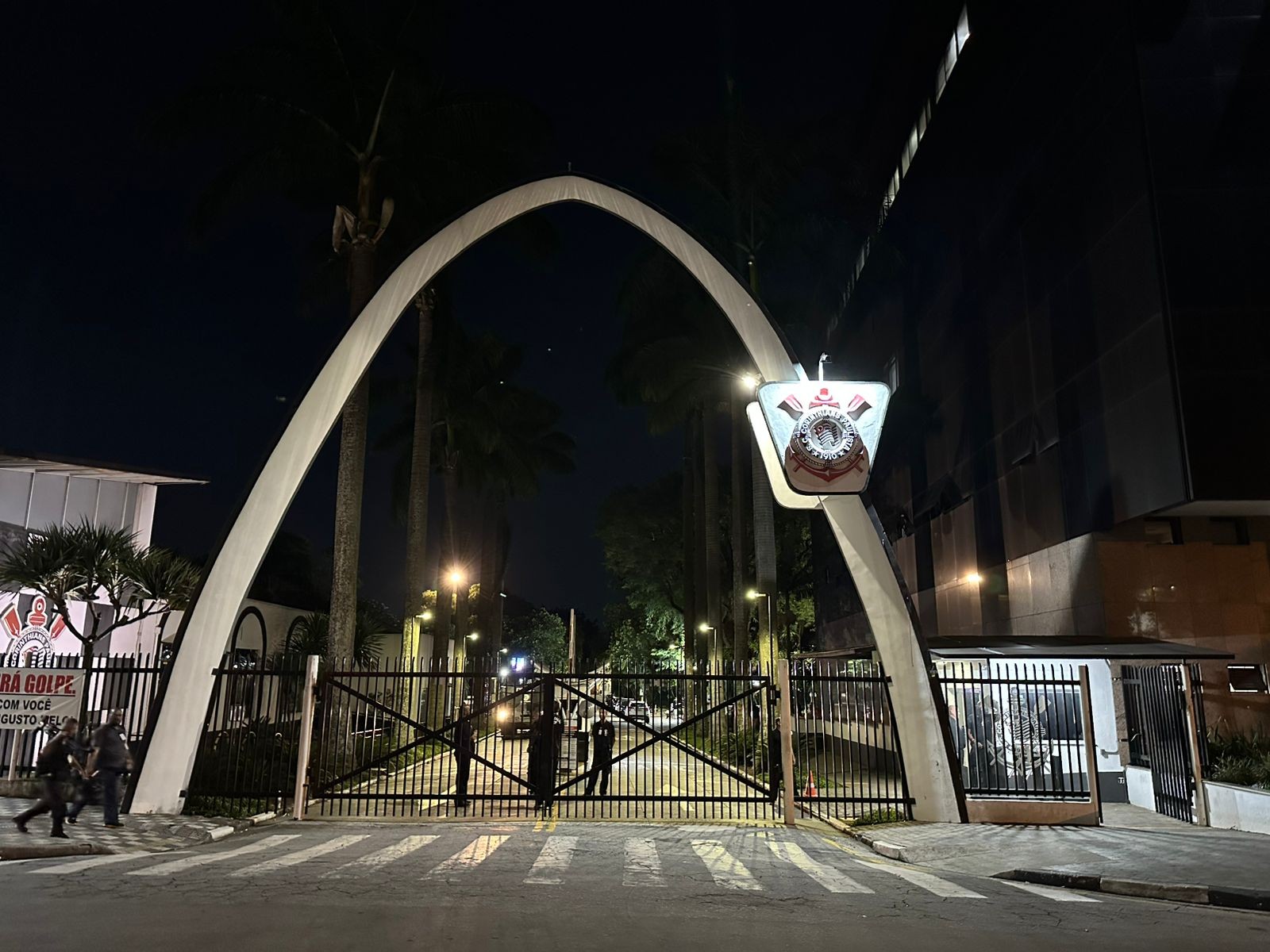 Corinthians debate transformação em SAF em assembleia com sócios, conselheiros e organizados