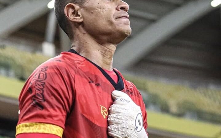 Renan é reprovado em exames e não fecha contrato com o Avaí