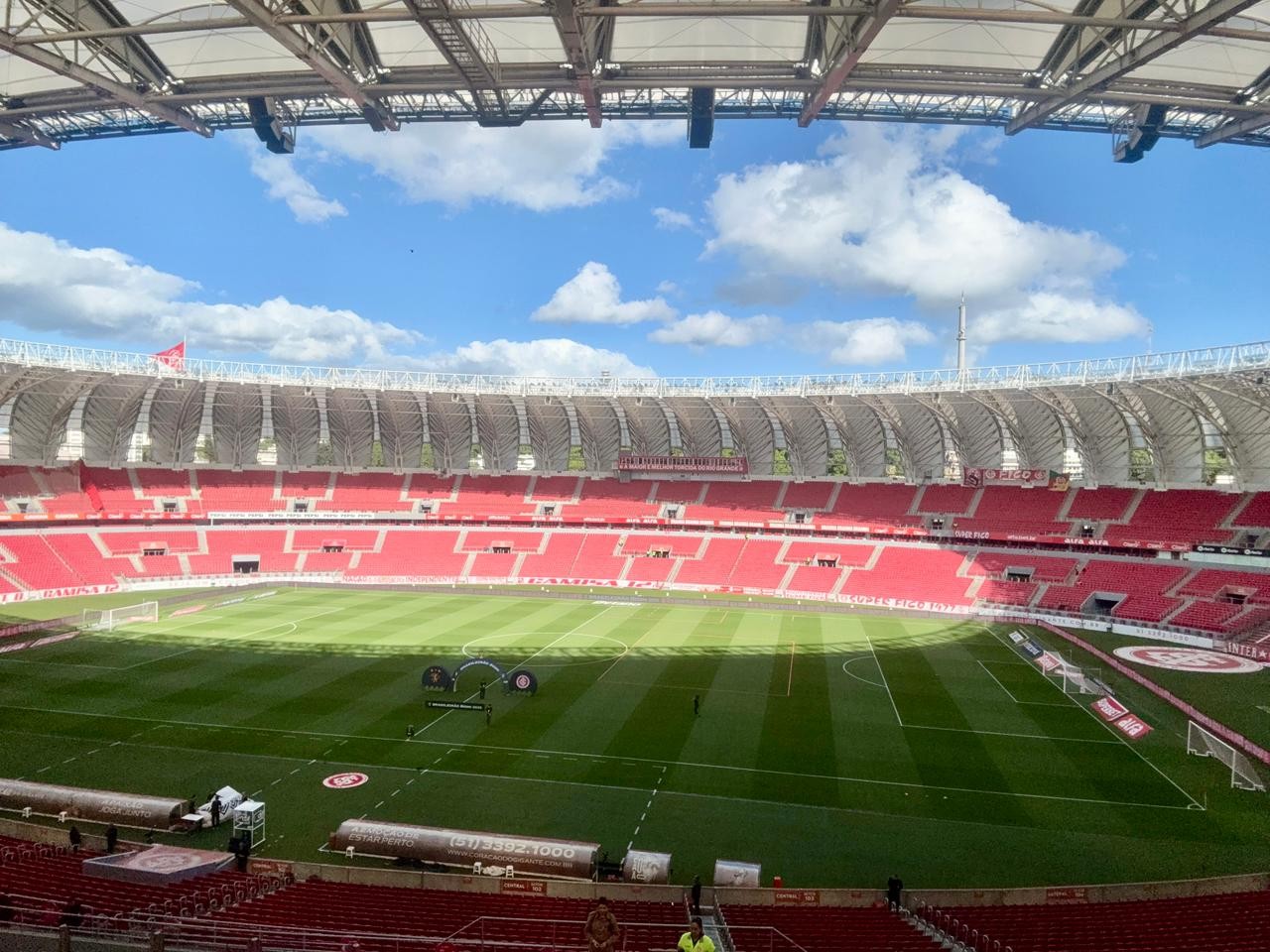 Internacional x Bragantino: onde assistir ao vivo, horário e escalações