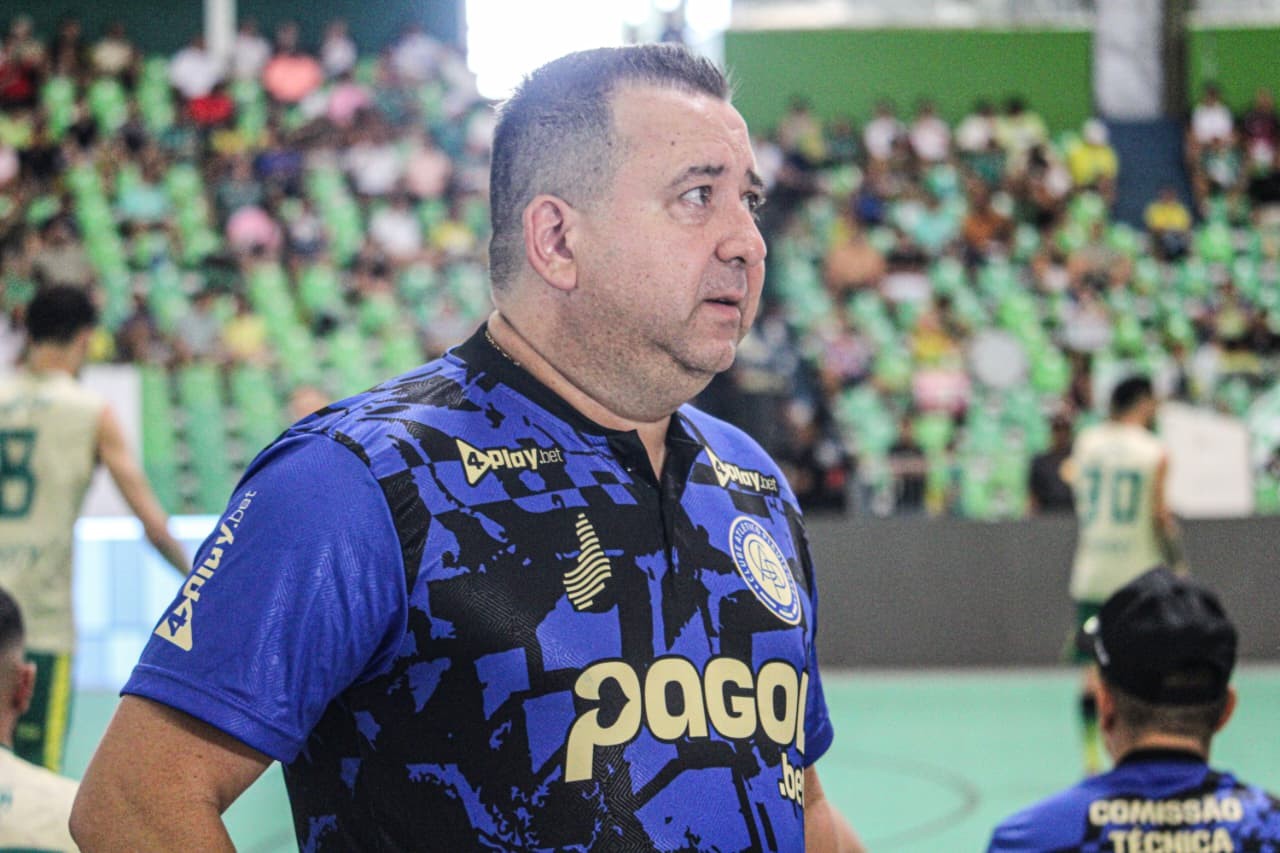 Melhor técnico do Brasileiro de futsal pelo Atlético-PI, Bié destaca feito: “Marco histórico na carreira”