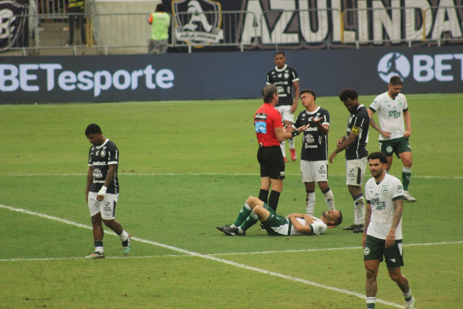 Após mais um ano sem acesso, Goiás deve ter 2026 ‘apertado’ na parte financeira