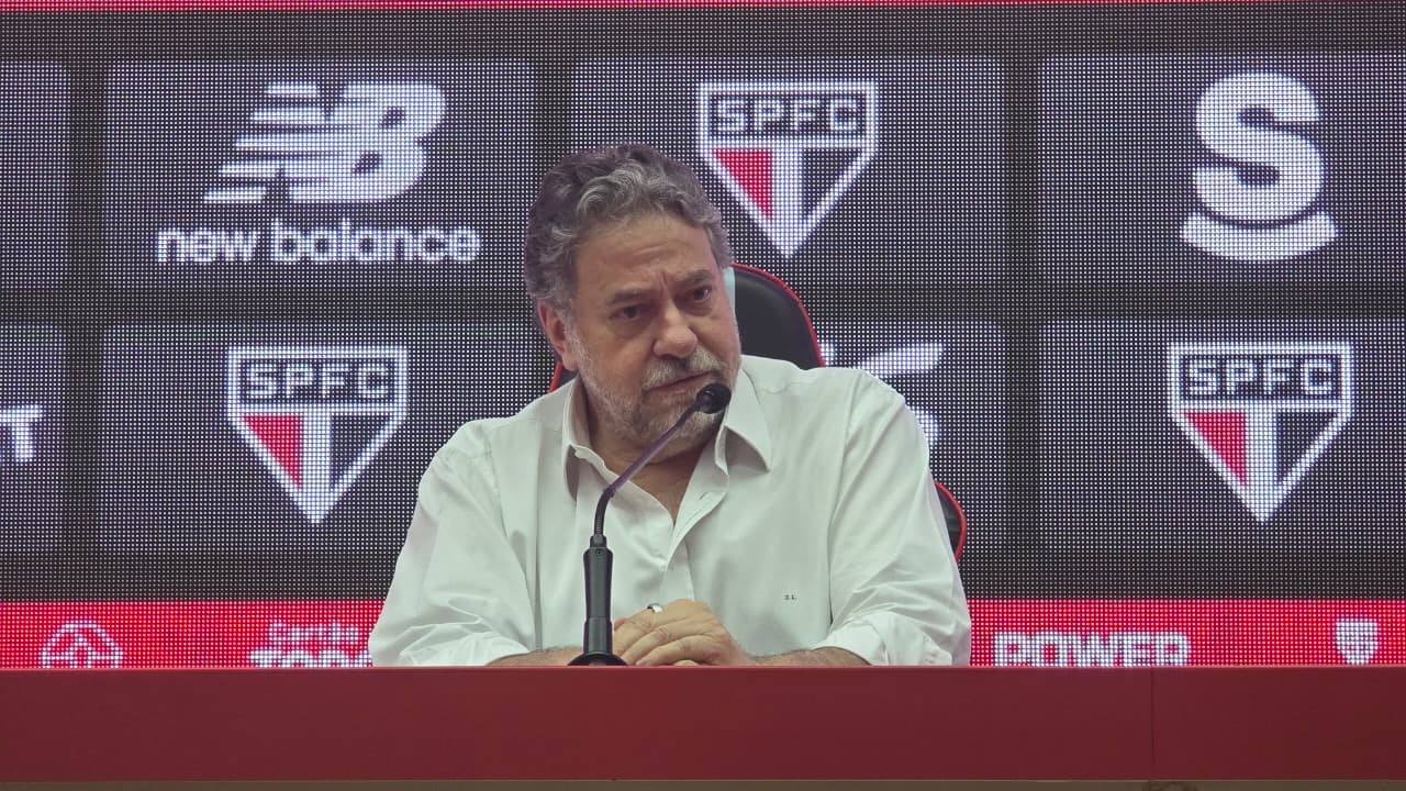 Conselheiros do São Paulo protocolam requerimento para discutir impeachment de Casares