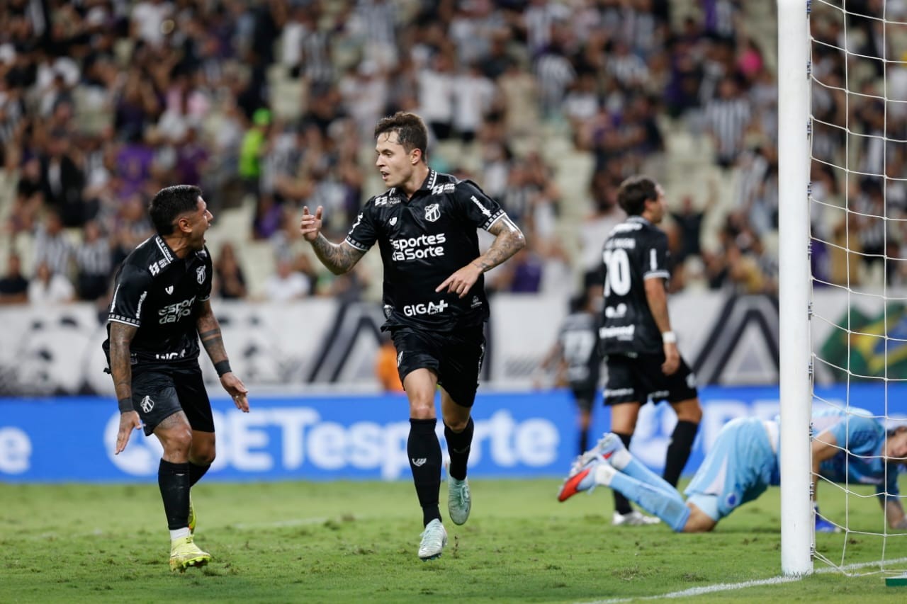 Ceará acerta a compra do volante Zanocelo para 2026; contrato é de três anos