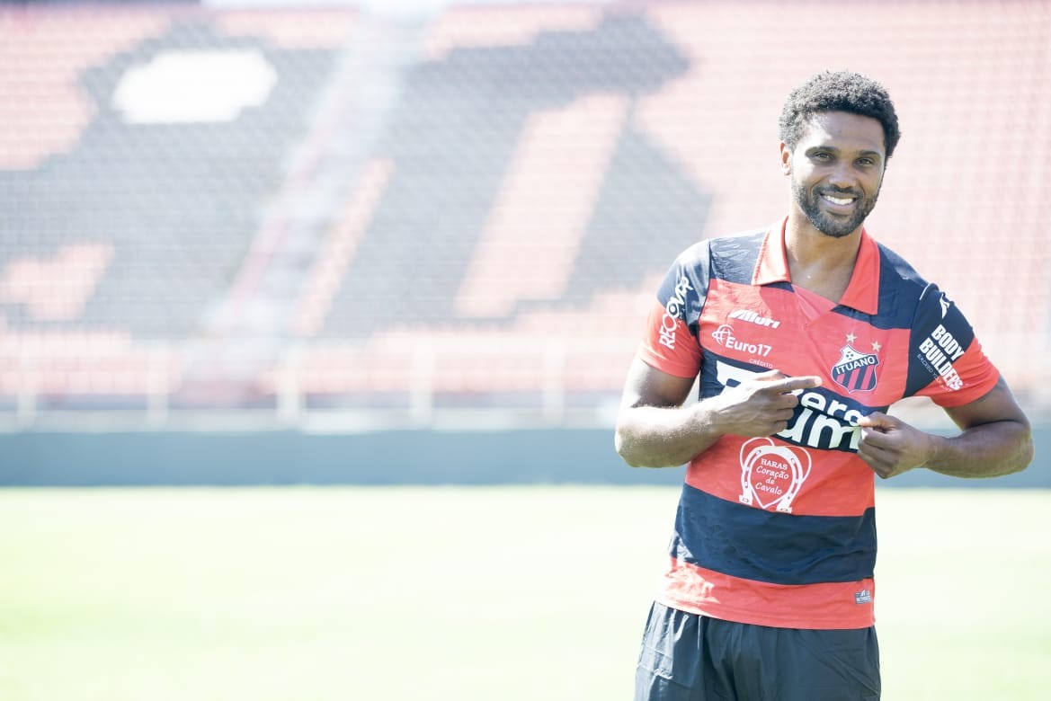 Bruno Mezenga fala sobre metas e seu papel na chegada ao Ituano:
“Trabalhar para ser protagonista”