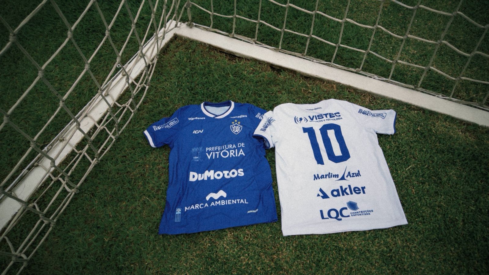 Vitória-ES revela as novas camisas para a temporada 2026; veja fotos