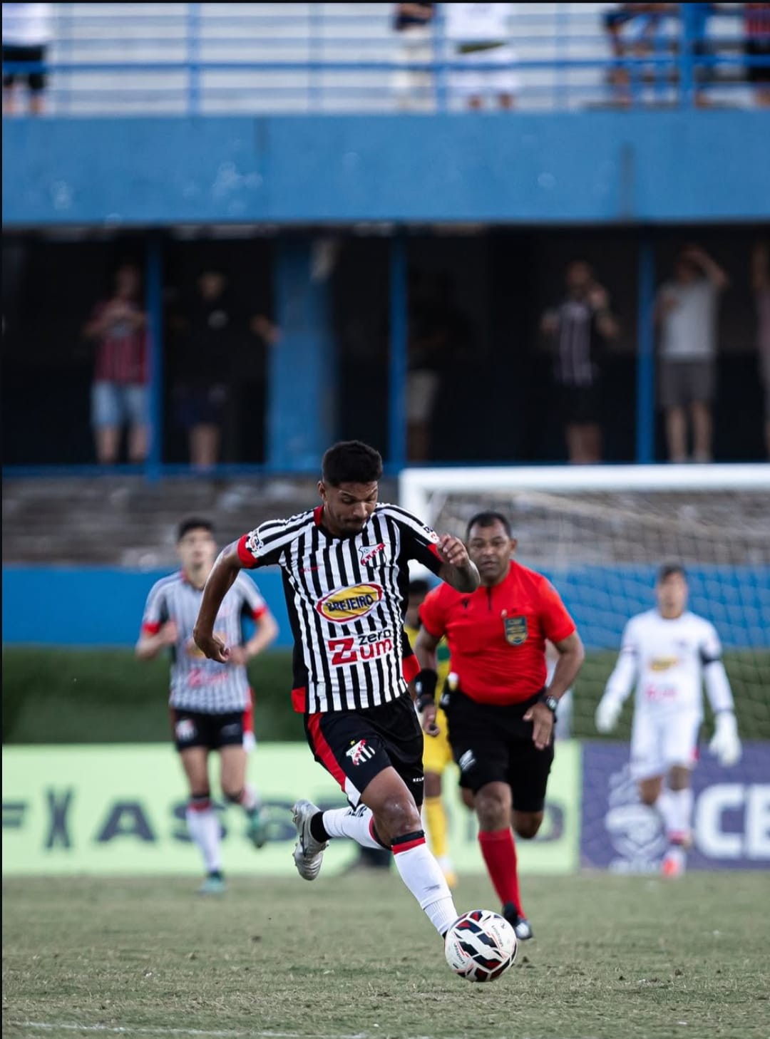 Lembra dele? Atacante ex-Botafogo, Igor Cássio é anunciado pelo Linense