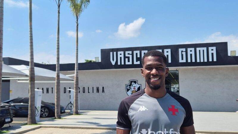Cuesta deseja longa pemanência no Vasco e cita lições com derrotas: “Não vai acontecer de novo”