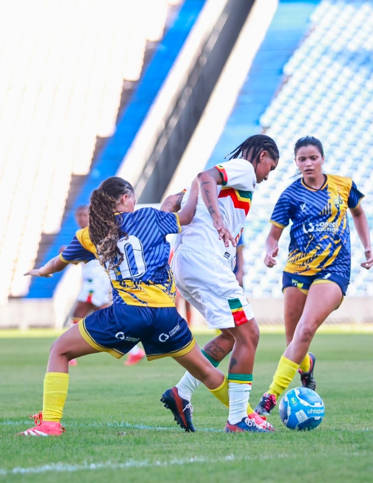 IAPE e Sampaio ficam no empate e Canário leva vantagem para decisão do Maranhense Feminino