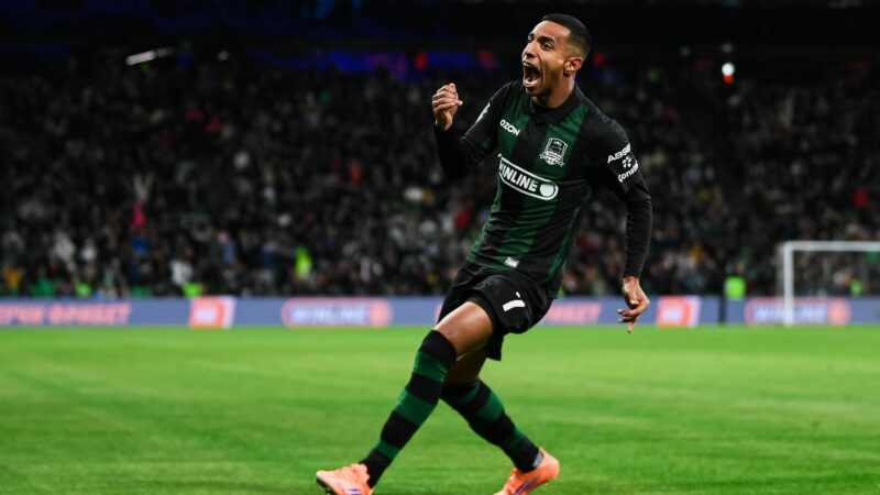Ex-Botafogo, Victor Sá marca em vitória sobre o CSKA e comemora liderança do Krasnodar na Rússia