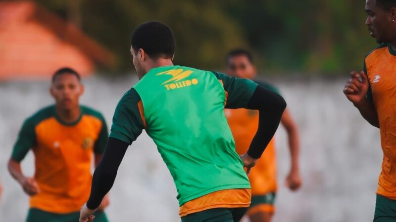 Sampaio estende pré-temporada em Humberto de Campos e marca amistoso na cidade