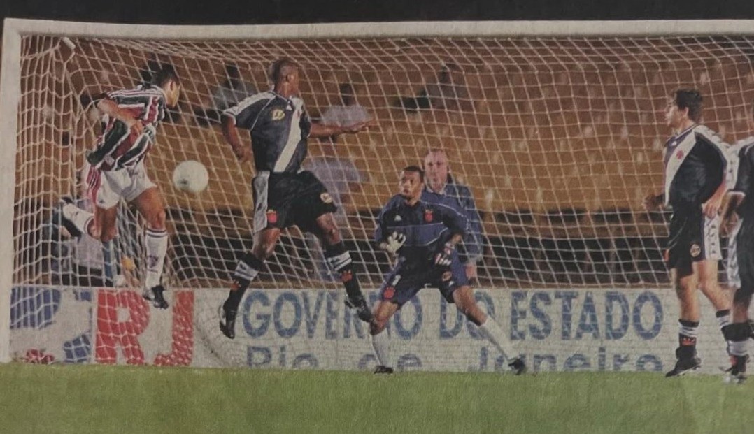 Tentativa de soco de Edmundo e quase corte: Régis conta bastidores da classificação do Fluminense sobre o Vasco em 2000