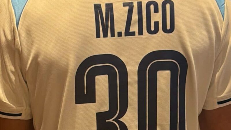 Zico, do Pyramids, conheceu ídolo do Flamengo através do pai e elogia Arrascaeta: “Fantástico”