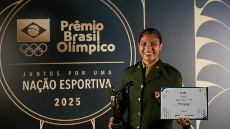 Fruto de projeto social no Rio, campeã mundial pede apoio: “O boxe carece de patrocinadores”