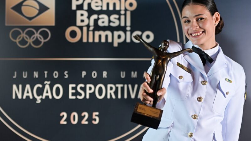 Maria Clara Pacheco diz que sofreu com doença da mãe e treinou em igreja antes de títulos e prêmio