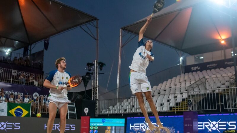 Copa do Mundo de Beach Tennis: Brasil vai às quartas e segue vivo pelo hexa