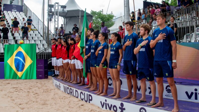 Copa do Mundo de Beach Tennis: Brasil leva virada da Espanha e é vice