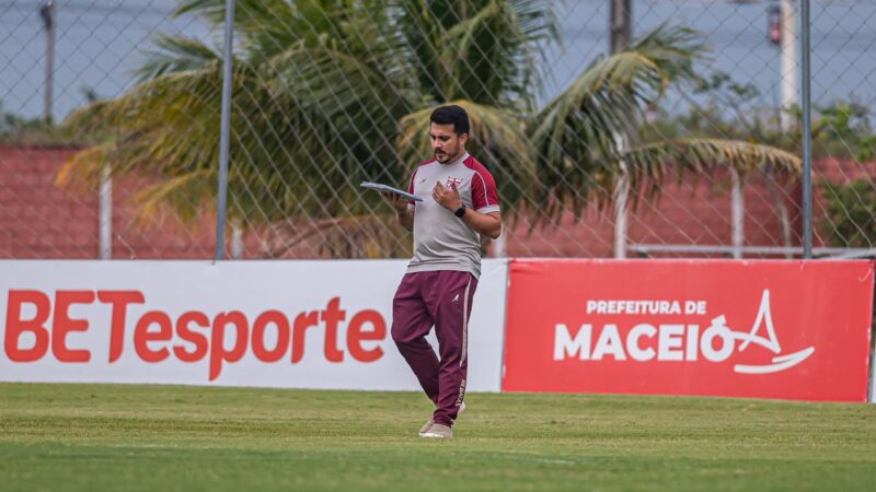 Psicólogo do CRB diz que pandemia mudou forma como os jogadores lidam com a saúde mental