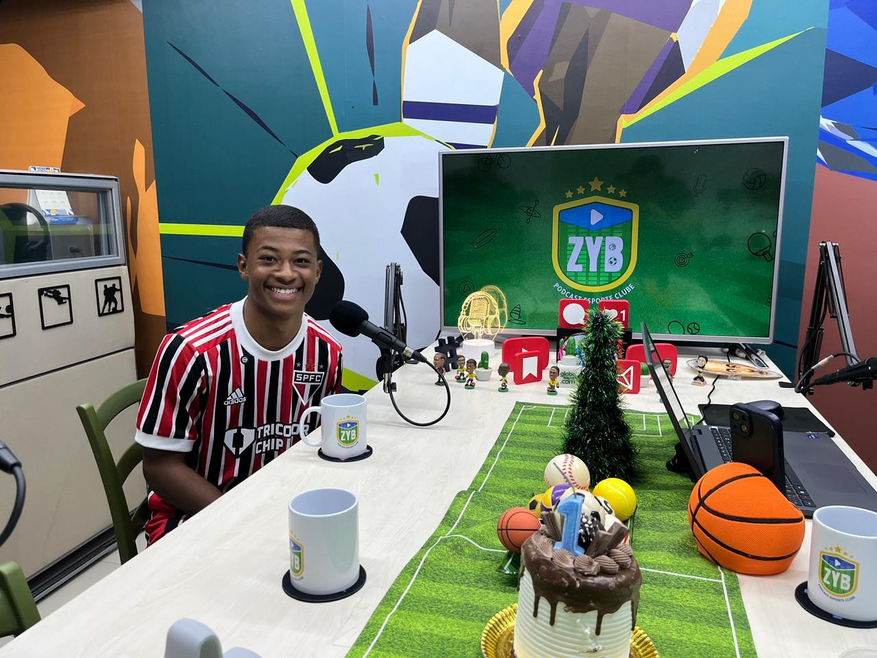 Robert William fala da trajetória na base do São Paulo, adaptação e expectativas ao ZYB Podcast