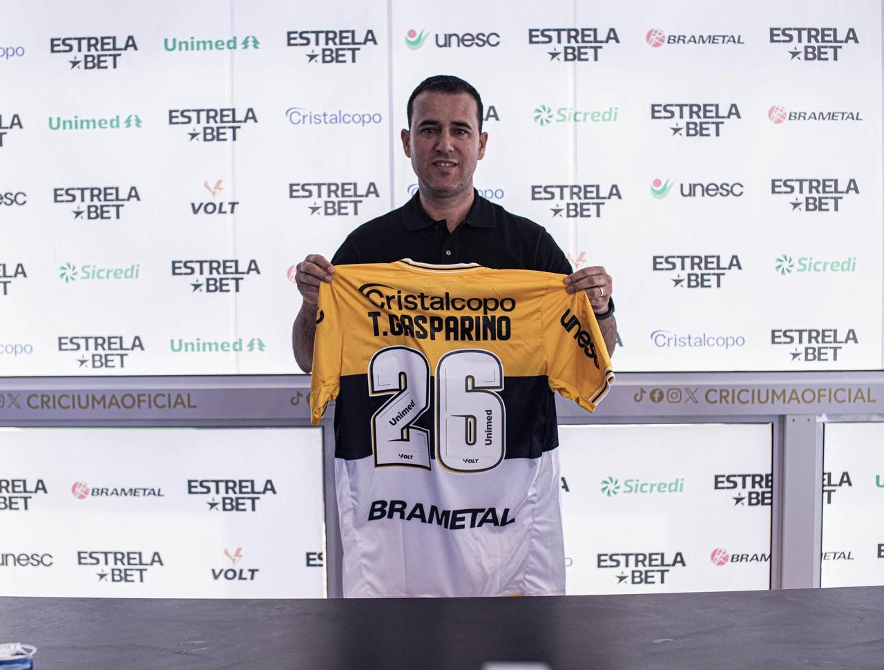 Executivo do Criciúma destaca parte financeira e base de elenco para 2026: “Maior reforço”