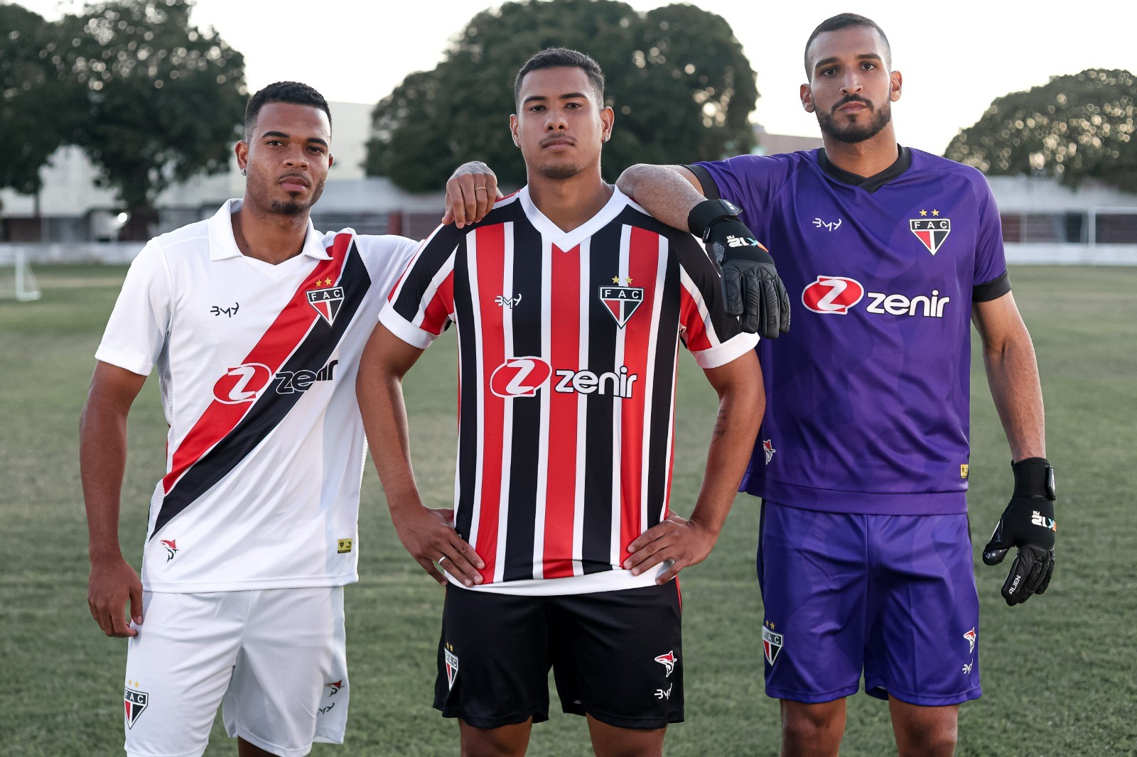 Ferroviário lança uniforme para a temporada 2026; veja fotos