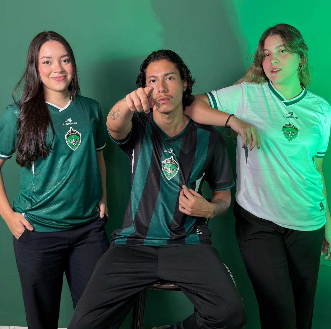 Fornecedora lança uniformes do Manaus para o calendário cheio de 2026