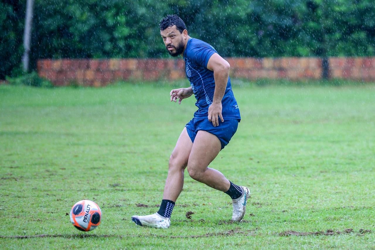 Tiago Amazonense é oficializado como reforço do São Raimundo-AM para a temporada 2026