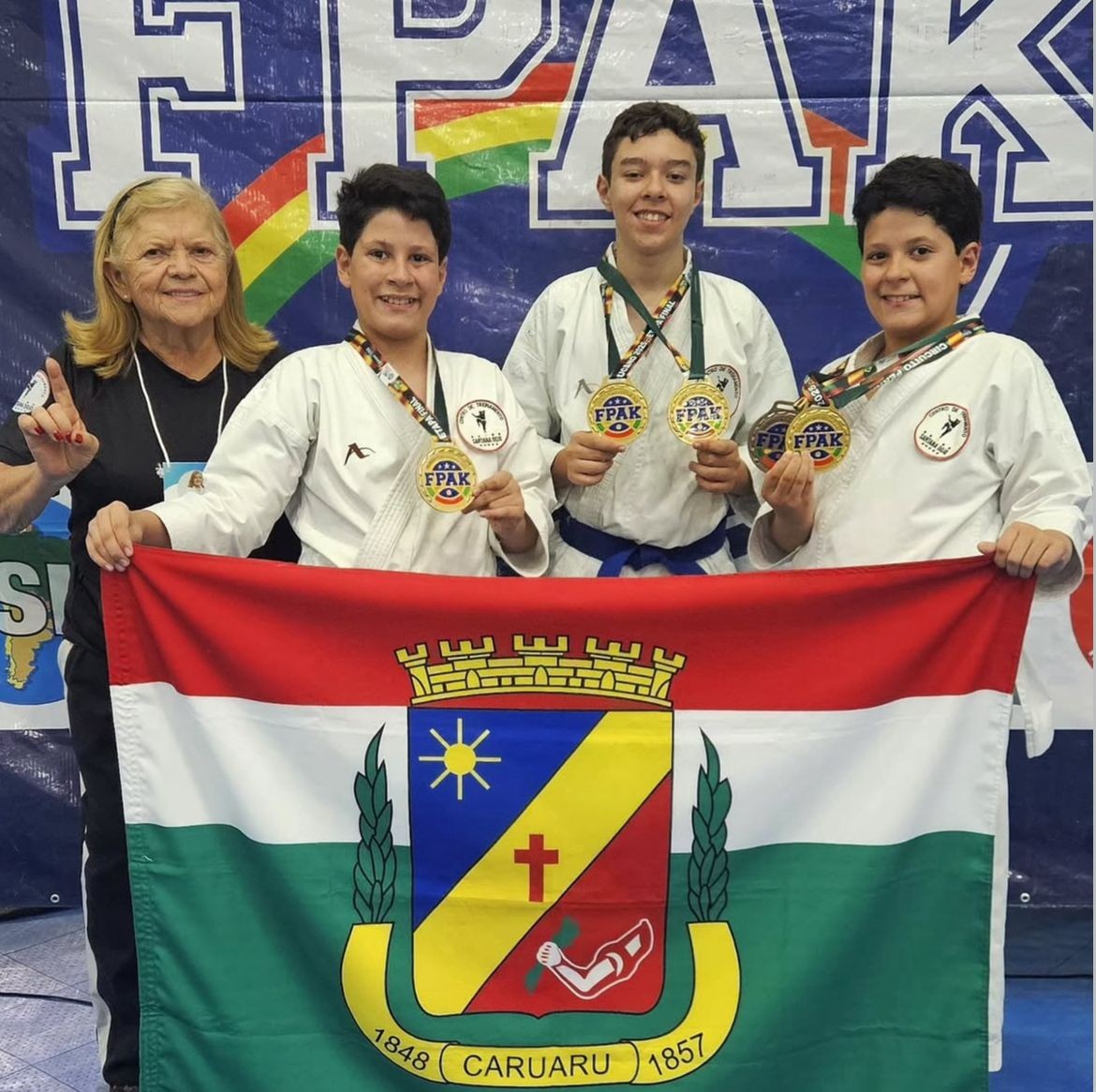 Atletas de Caruaru vencem Campeonato Pernambucano de Karatê