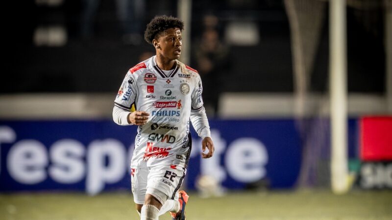 Operário-PR anuncia as saídas do lateral Jefferson e do meia Léo Silva