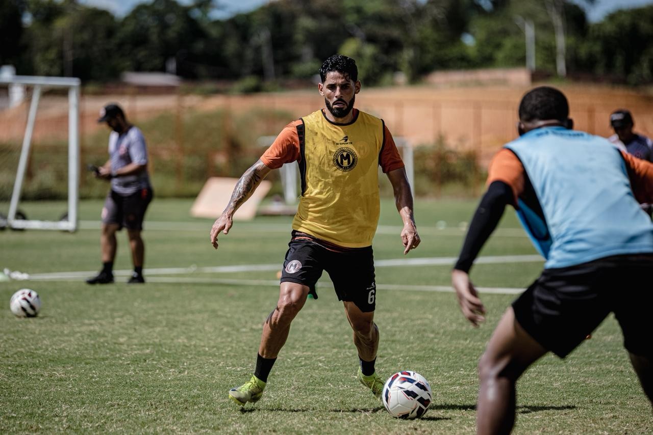 Jhonathan Moc destaca força do elenco do Manauara: “A gente tem tudo a ganhar nessa temporada”