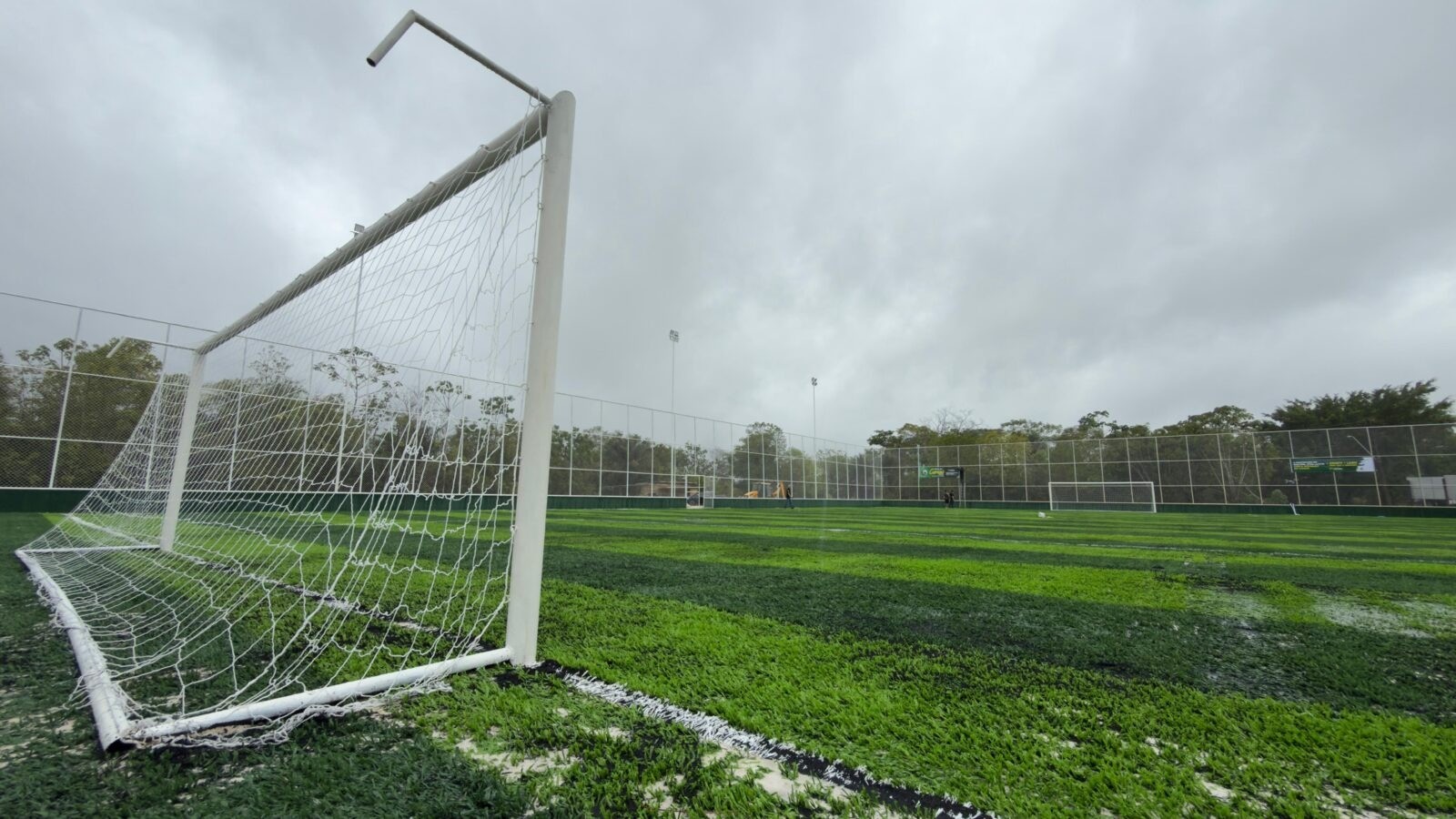 Com presença de Igor Paixão, arena esportiva é inaugurada no Quilombo do Curiaú de Fora