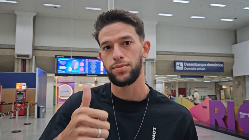 Fluminense anuncia a contratação do zagueiro Jemmes: “Espero representar a torcida”