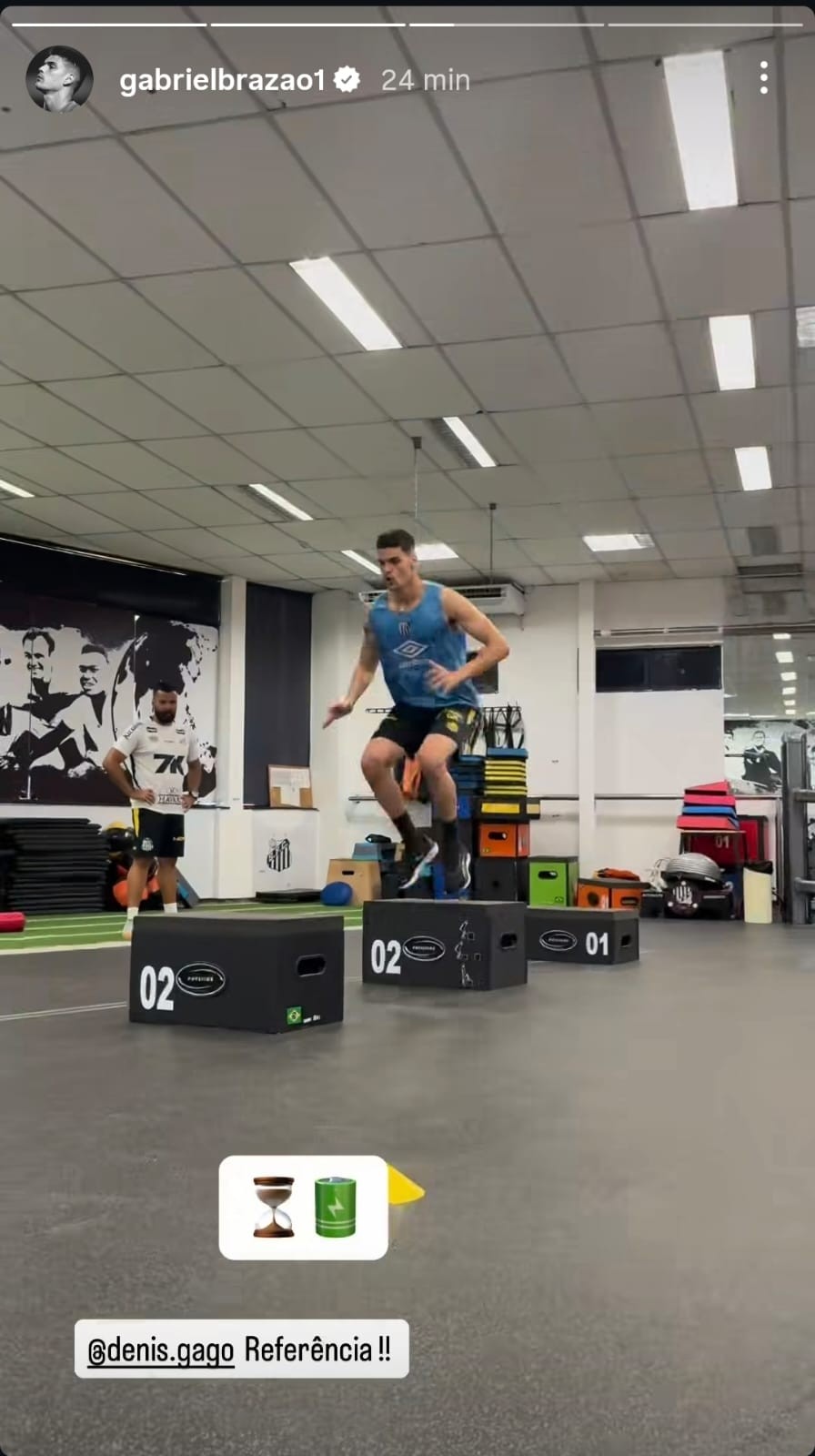 Gabriel Brazão “abre” pré-temporada do Santos e treina sozinho no CT Rei Pelé