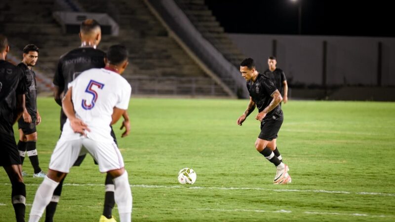 Treze sofre pressão no primeiro tempo, mas vence o Vitória-PE no último amistoso de 2025