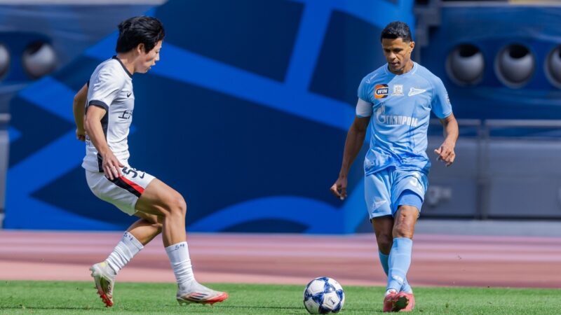 Douglas Santos se recupera de lesão, retoma pré-temporada no Zenit e volta ao radar da Seleção