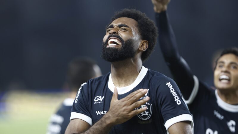 Vice-artilheiro no acesso do Remo, Caio Vinicius se despede do clube nas redes sociais