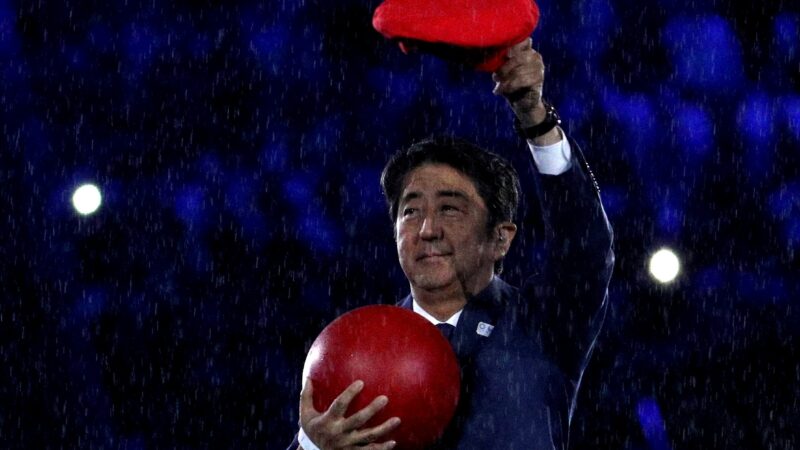 Assassino de ex-premiê do Japão é condenado à prisão perpétua