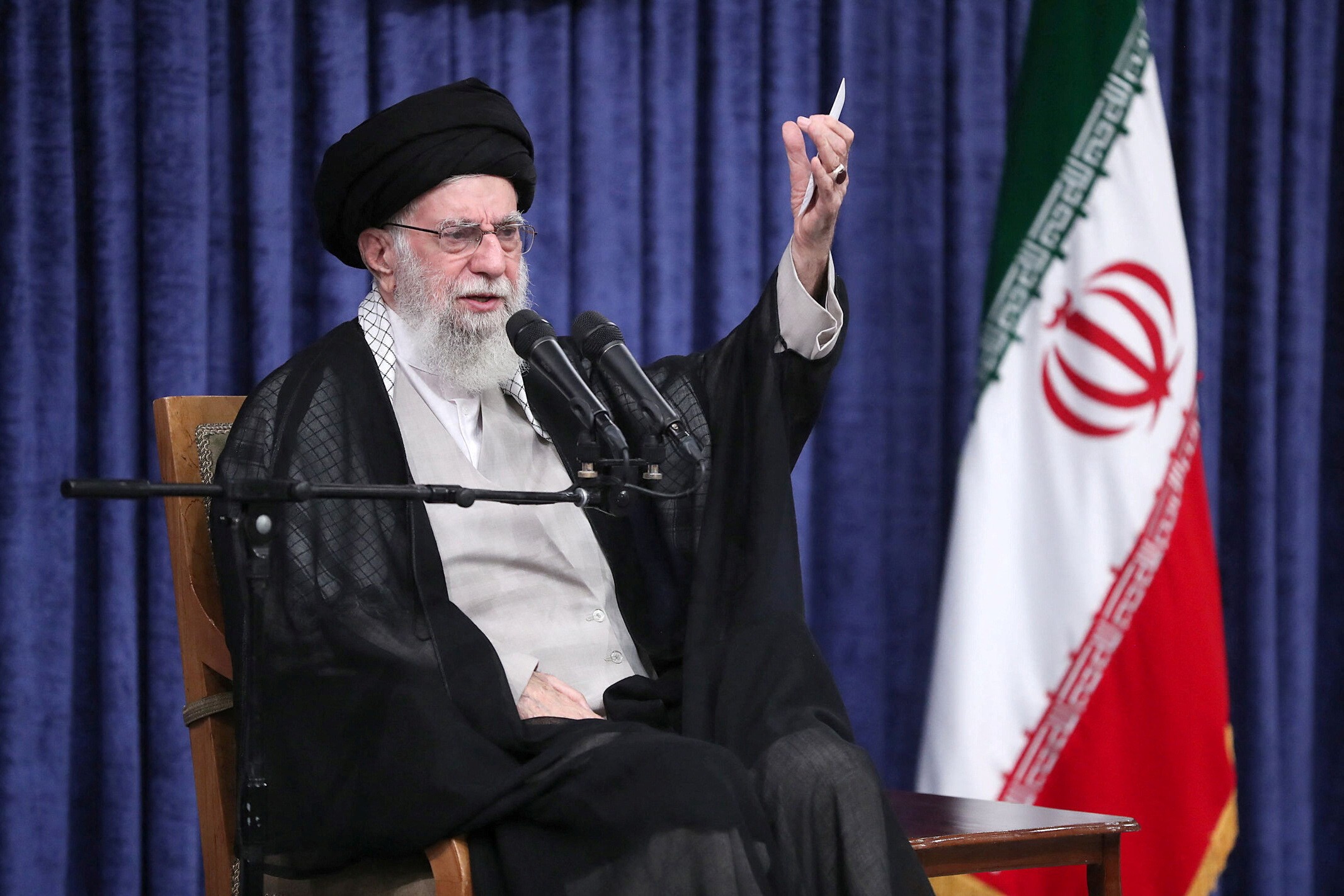 Pedidos para Khamenei renunciar, repressão e mortes: entenda a crise no Irã, que vive maior onda de protestos desde 2009