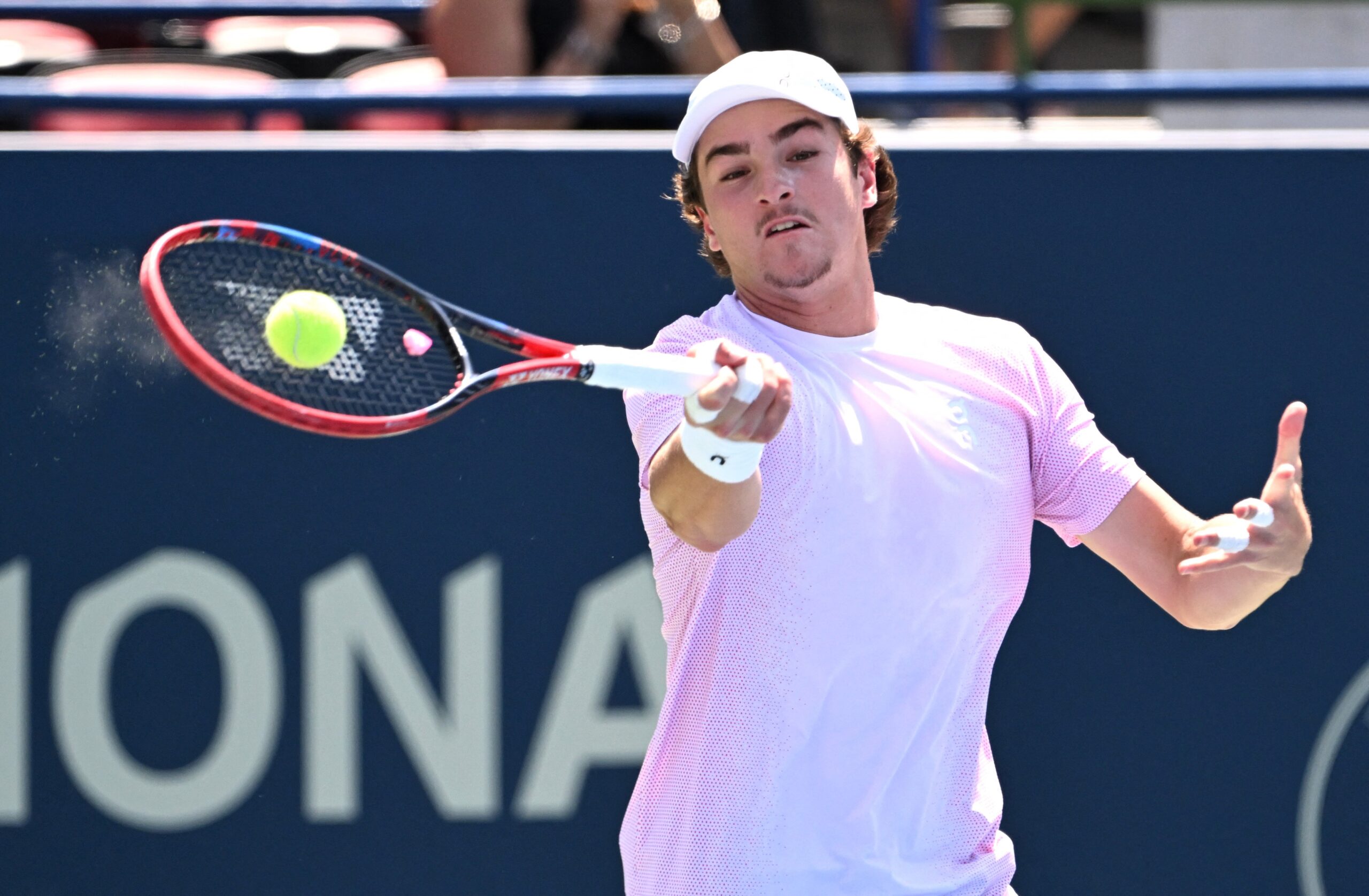 Após lesão adiar estreia em 2026, João Fonseca também fica fora de duelo do Brasil pela Copa Davis