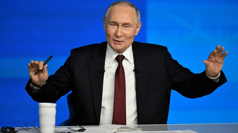 Rússia diz que vai considerar como alvo toda presença militar ocidental na Ucrânia; reação esfria esperanças sobre fim do conflito