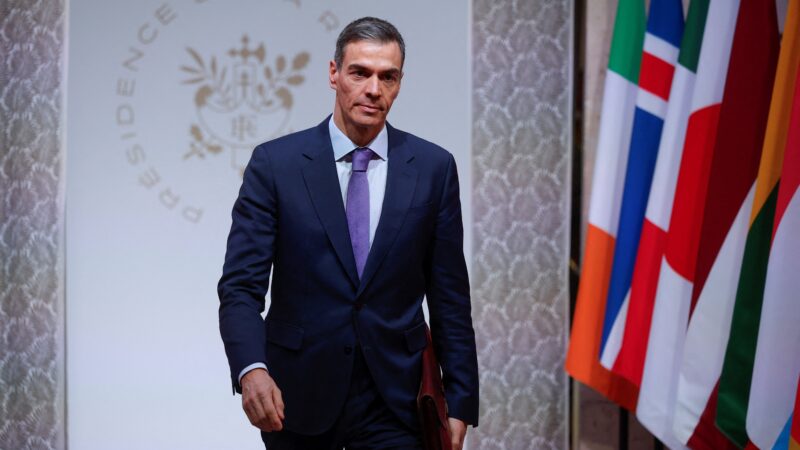 Premiê espanhol diz que invasão dos EUA à Groenlândia ‘faria de Putin o homem mais feliz do mundo’