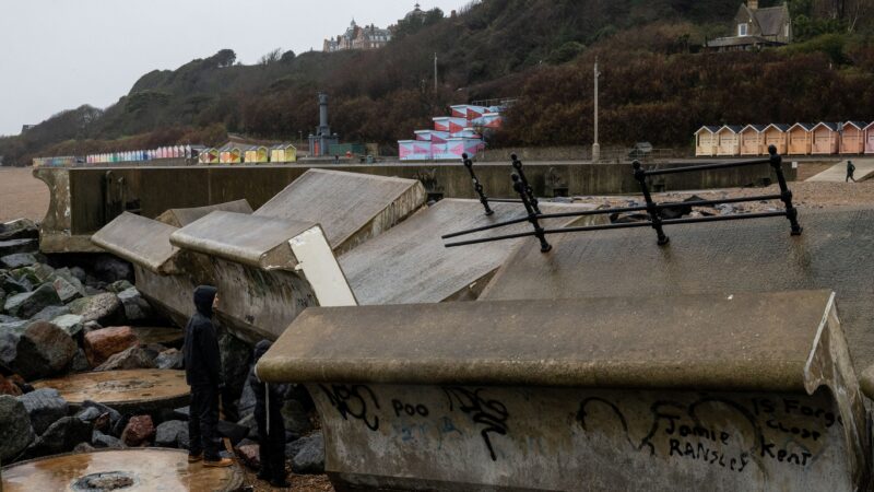 Tempestades e nevascas geram transtornos e mortes na Europa