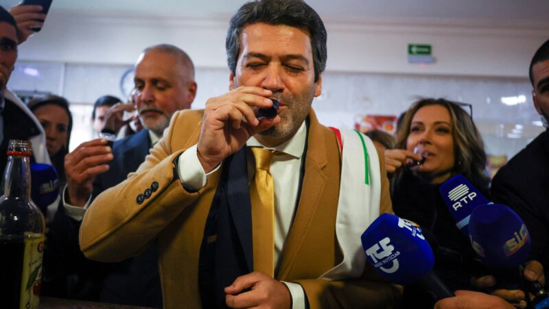 Extrema direita de Portugal lidera votação entre brasileiros e portugueses que votam no Brasil