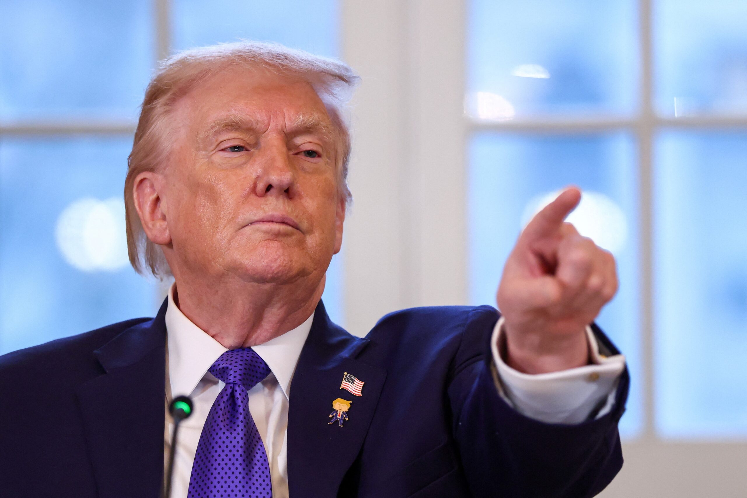 Trump tende a atacar o Irã, mas assessores buscam frear ação militar, diz jornal