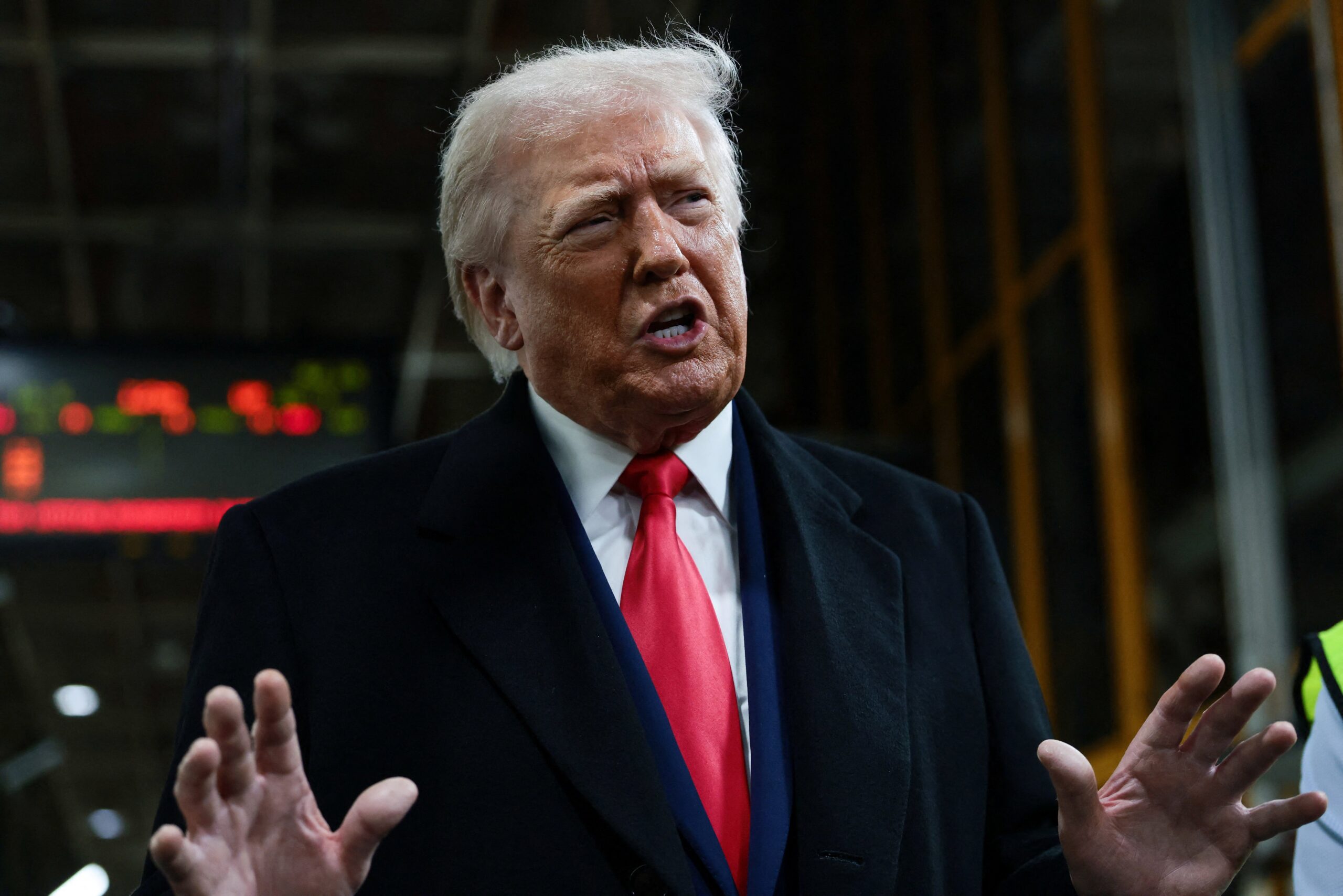 Trump diz ter sido informado que ‘matança’ no Irã ‘parou’