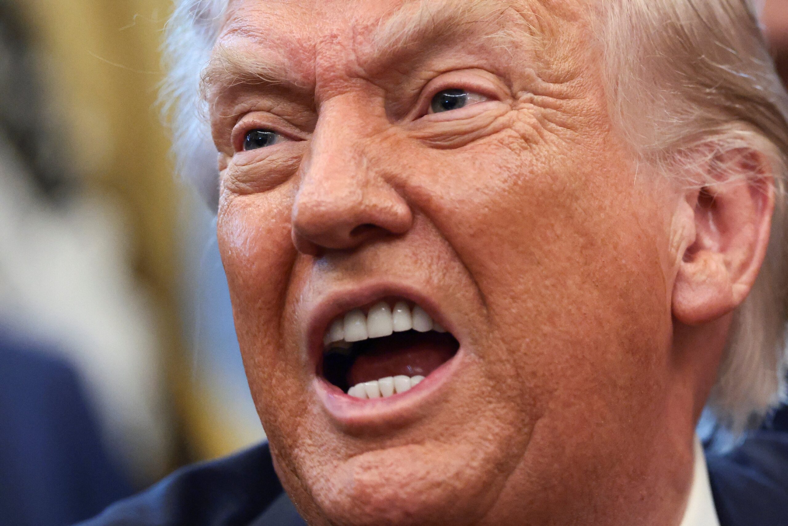 Trump estuda impor bloqueio naval a Cuba para impedir entrada de petróleo no país, diz site