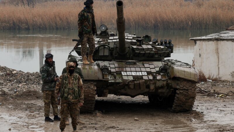 Cerca de 1.500 integrantes do Estado Islâmico fogem de prisão na Síria, diz agência