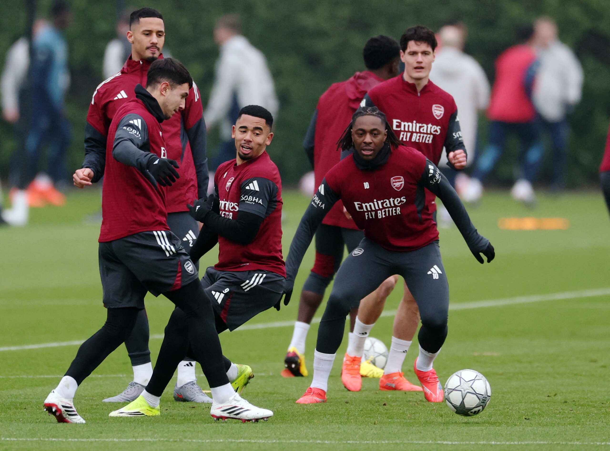 Arsenal x Manchester United na Premier League: onde assistir ao vivo e horário
