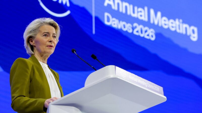 Em Davos, von der Leyen afirma que tarifas dos EUA são um “erro” e defende a soberania da Groenlândia
