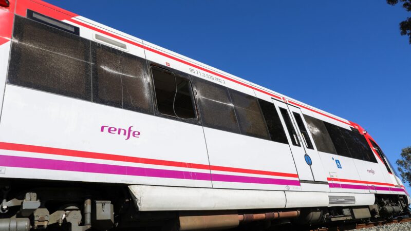 Trem bate em guindaste na Espanha, no 4º acidente em uma semana; maquinistas convocam greve