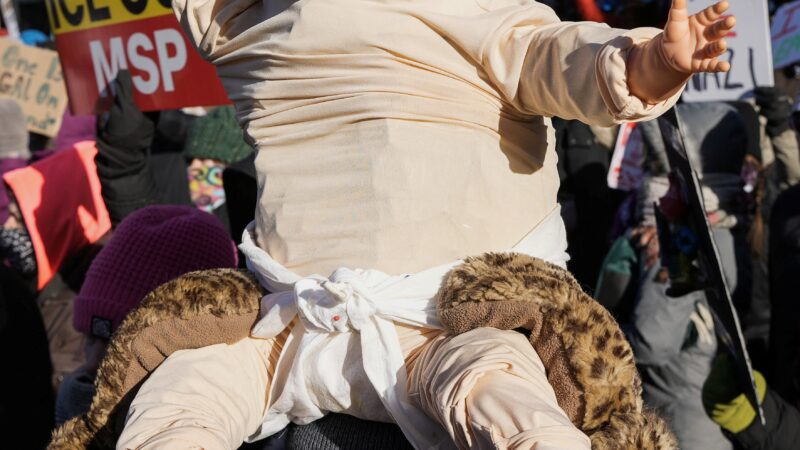 Para 58% dos americanos, repressão de Trump contra imigrantes foi longe demais, diz pesquisa